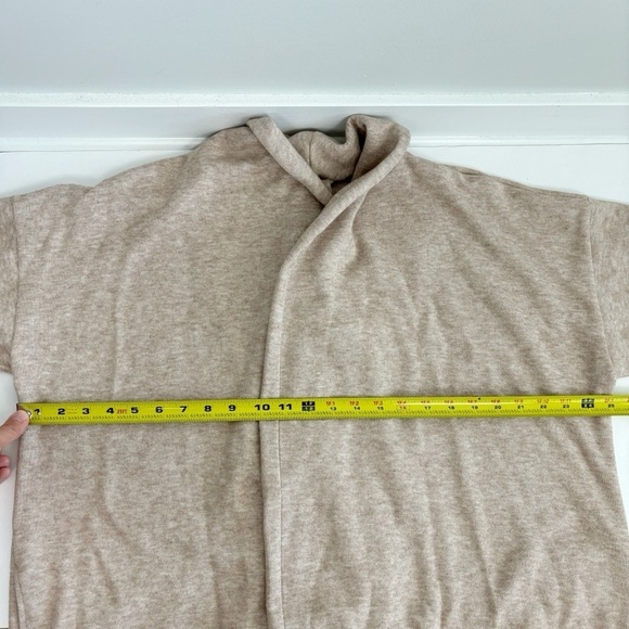 Velvet by Graham & Spencer Patricia Duster in Oat Size M - Picture 10 of 11